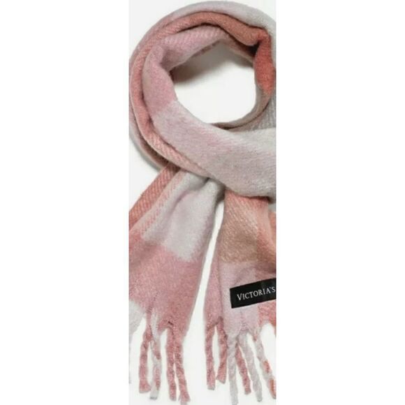 Victoria Secret Plush Plaid Check Scarf - Picture 1 of 2